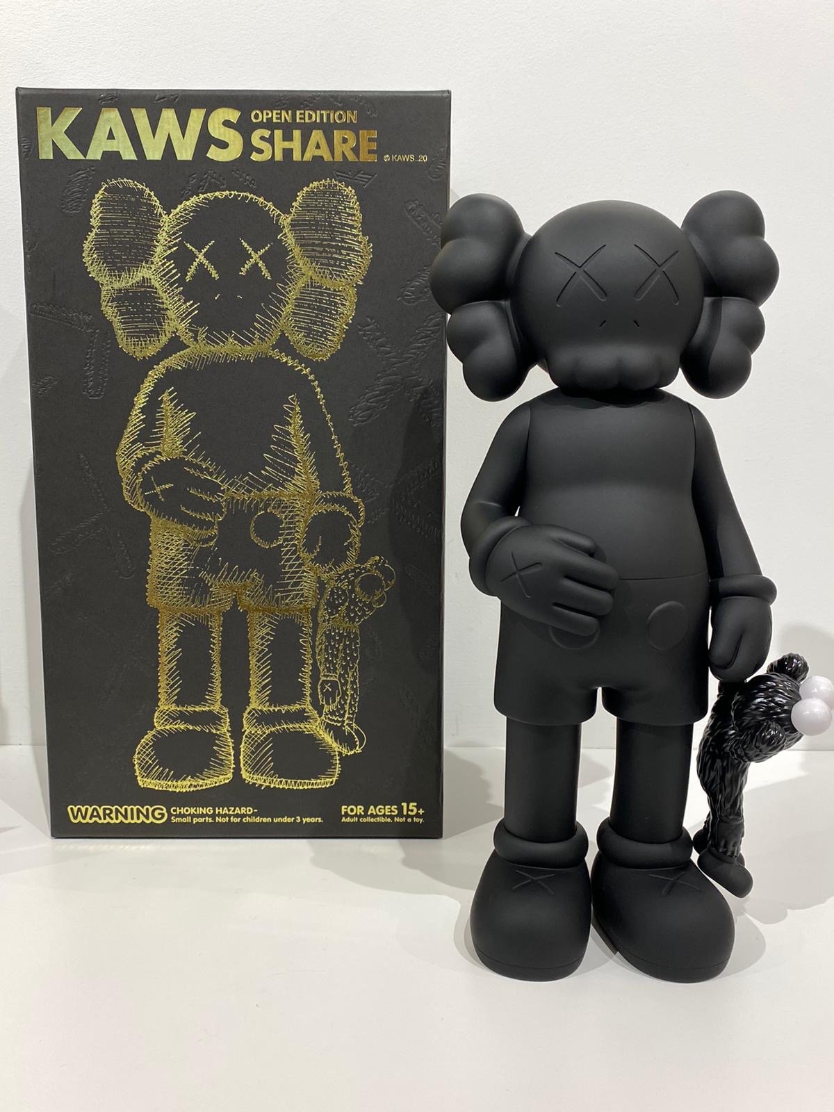 KAWS Share Vinyl Figure Black – Lazy Trading Cards