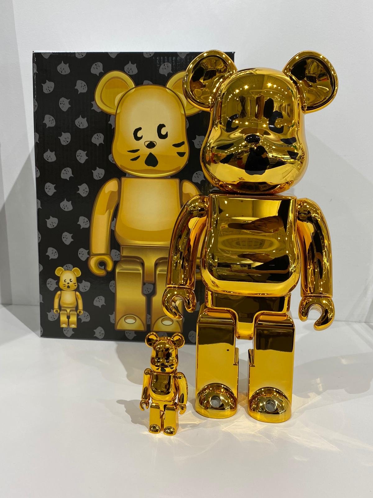 BE@RBRICK Nya Gold Plated Ver. 100% & 400%