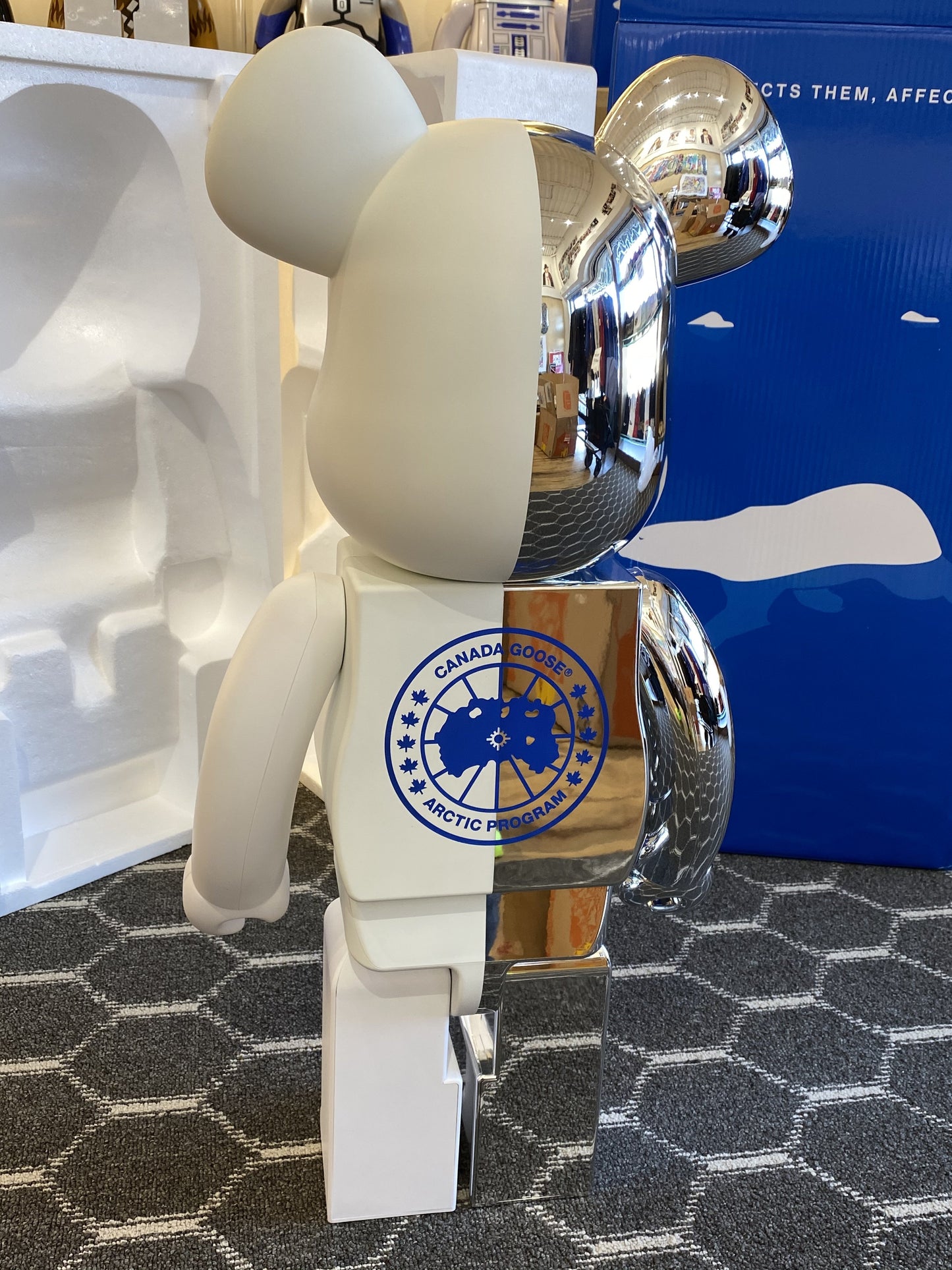 Be@rbrick x Canada Goose 1000%