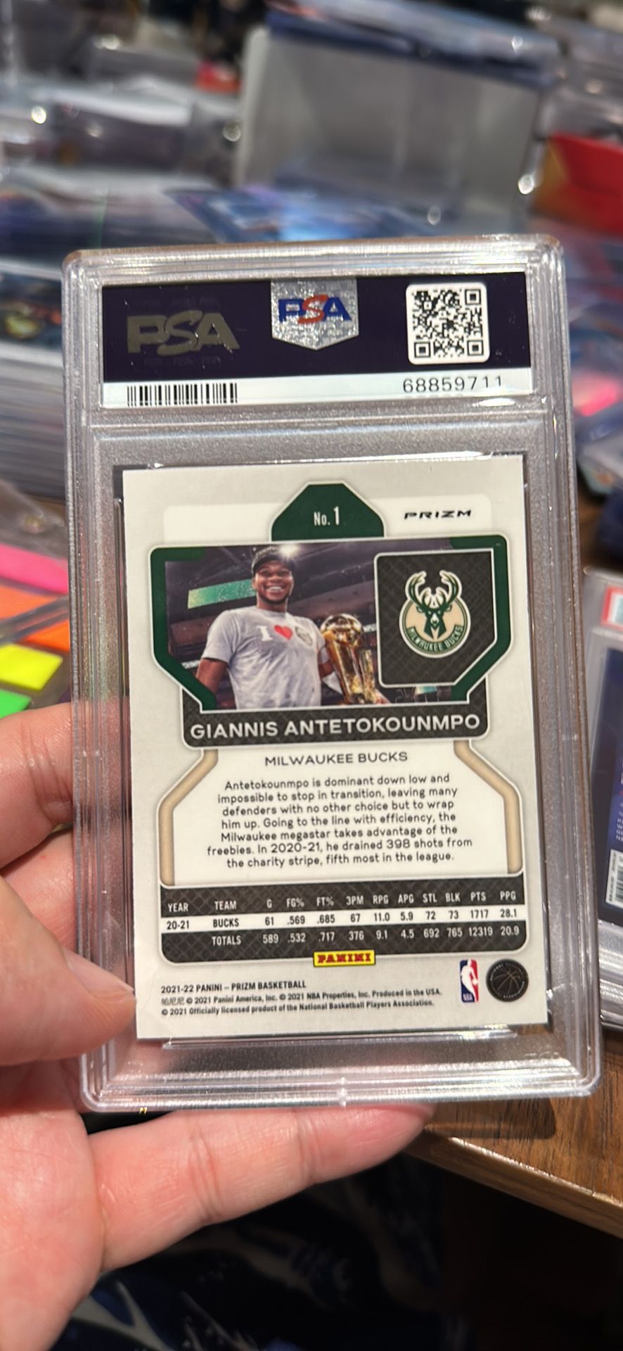 2021-22 Panini Prizm Red White & Blue Prizm Giannis Antetokounmpo #1 PSA 9 MINT