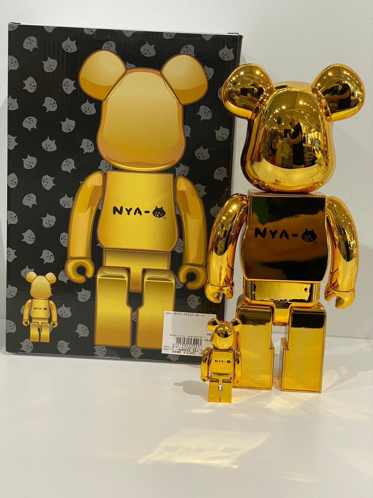 BE@RBRICK Nya Gold Plated Ver. 100% & 400%