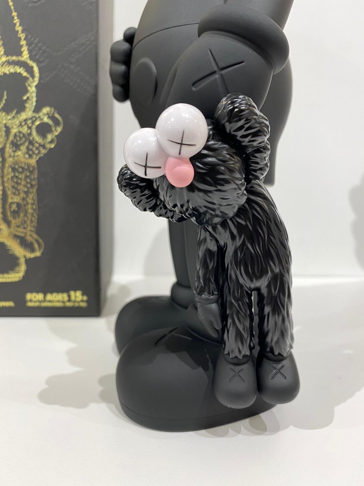 KAWS Share Vinyl Figure Black – Lazy Trading Cards