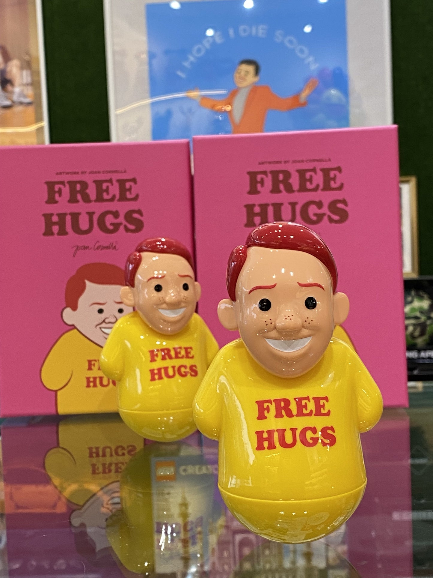 JOAN CORNELLÀ Free Hugs