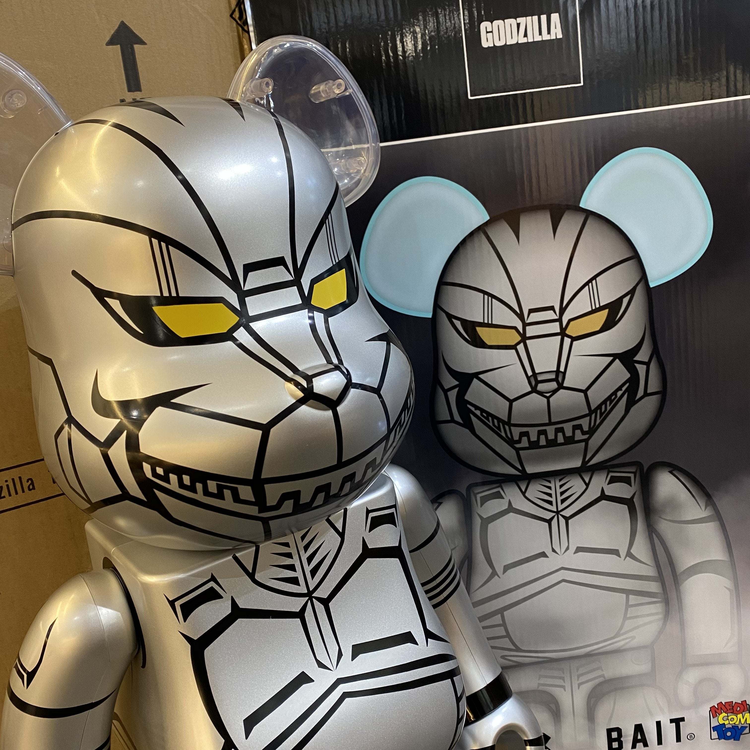 Medicom Mecha Godzilla 1000% Be@rbrick – Lazy Trading Cards