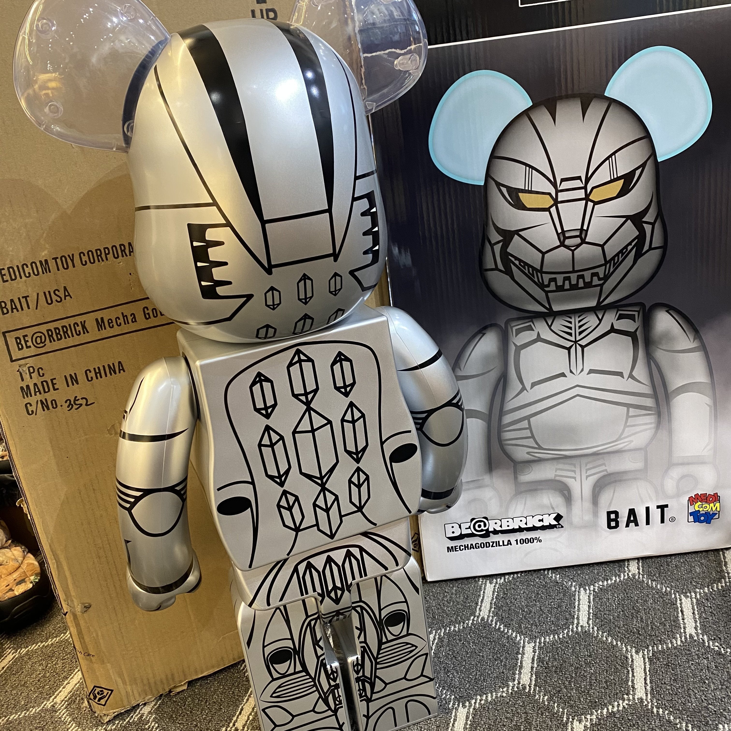 Medicom Mecha Godzilla 1000% Be@rbrick – Lazy Trading Cards