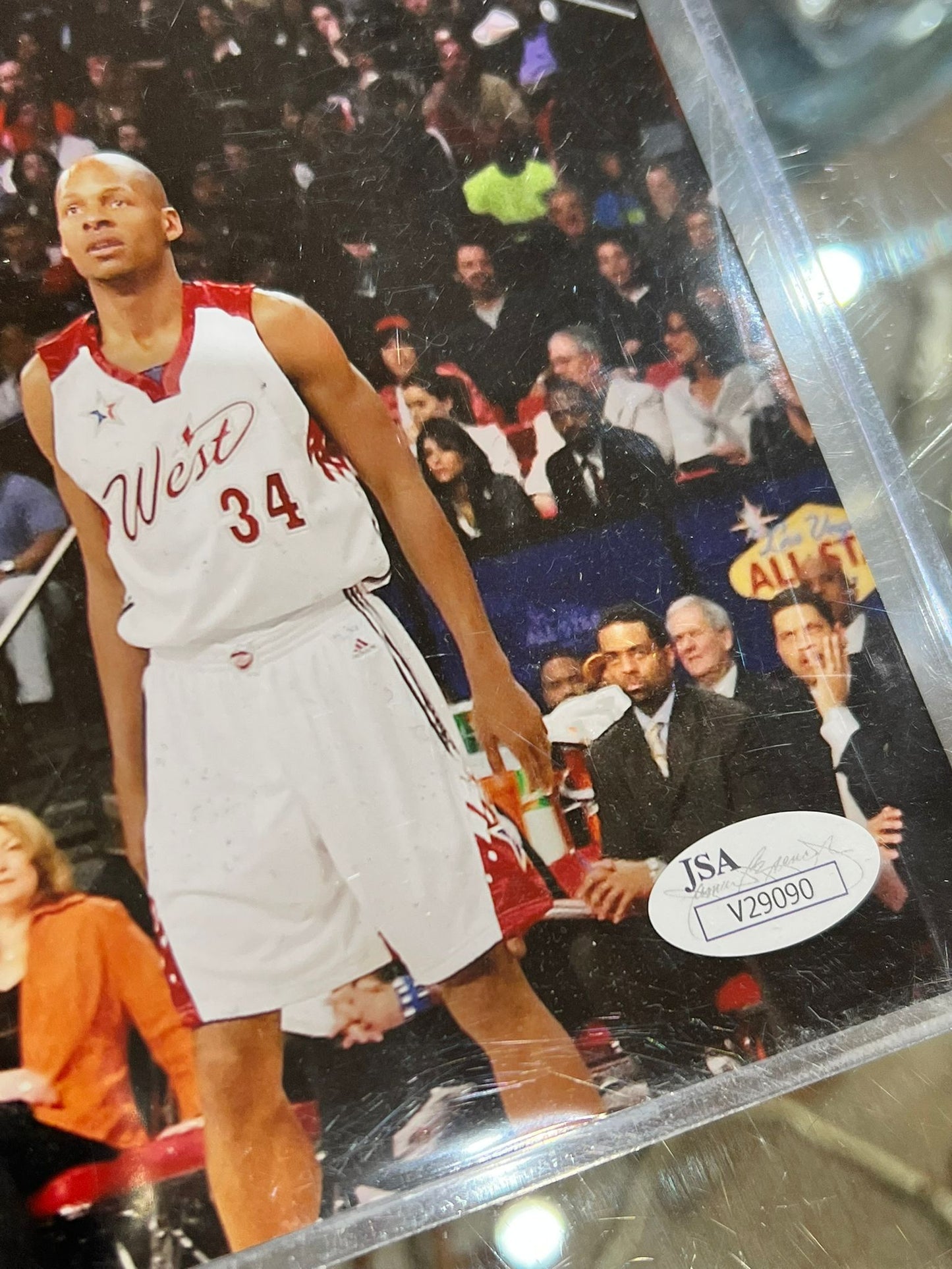 Vince Carter Dunk signed photo (unframed) 8 x 10 inches w/COA